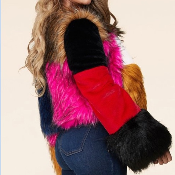 BLUSH! - Picture 9 of 12